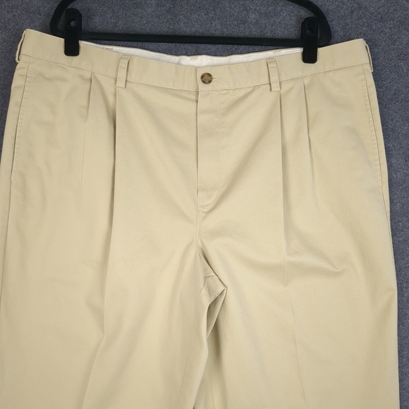 LL Bean Classic Fit Pleated Chinos Mens 42x32 Khaki Tan Cotton Pants - Picture 5 of 14